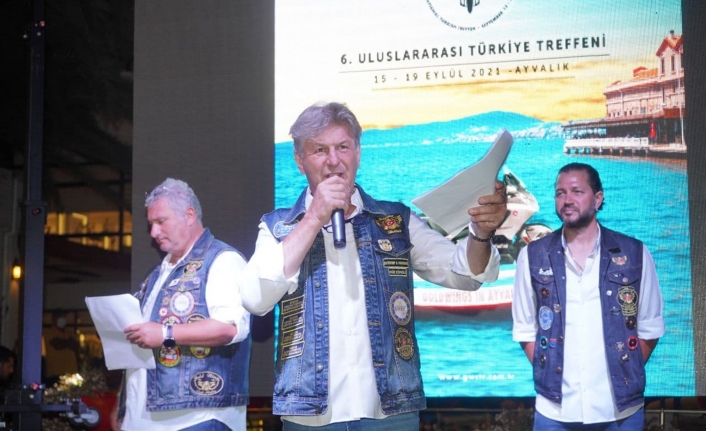 Uluslararası Gold Wings  motor severlerin buluşması bu yıl Ayvalık'ta gerçekleştirildi