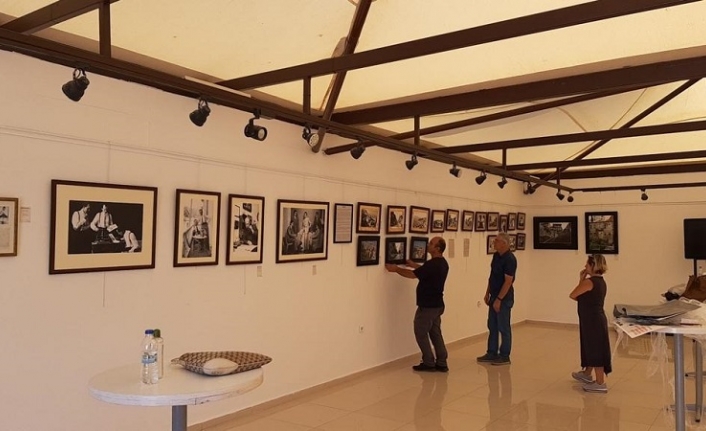 “Foto Gagin Gözünden İzmir Yahudileri ve Karataş” adlı fotoğraf sergisi