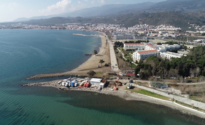 Büyükşehir ile Güre Sahil  Yolu ilçeye yakışır hale getiriliyor