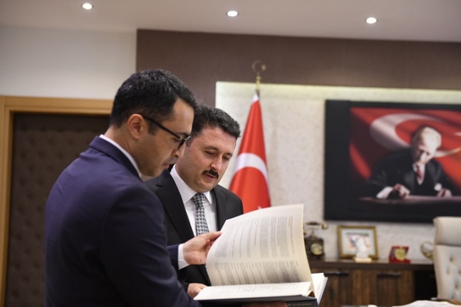 BİK Şube Müdürü Halil İbrahim Parlak, Altıeylül Belediye Başkanı Hasan Avcı'yı ziyaret etti