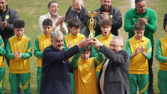 Lider Edremitspor adım adım 3. Lig’e