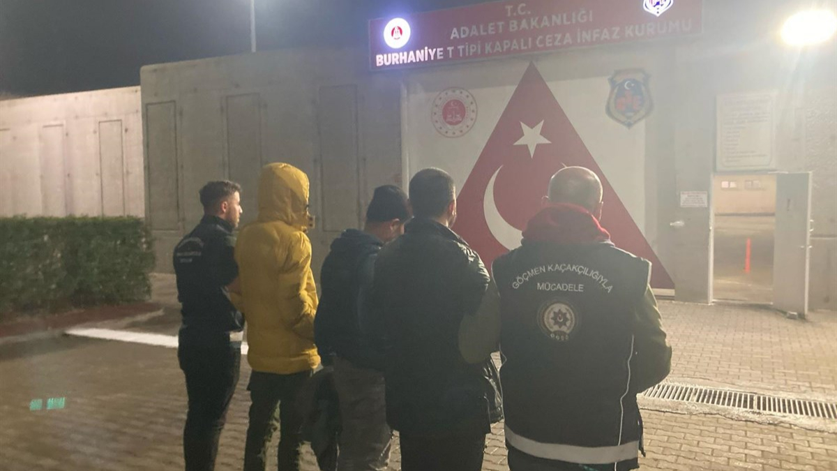 Balıkesir Polis &amp; Jandarma 24 saat 01.04.2025