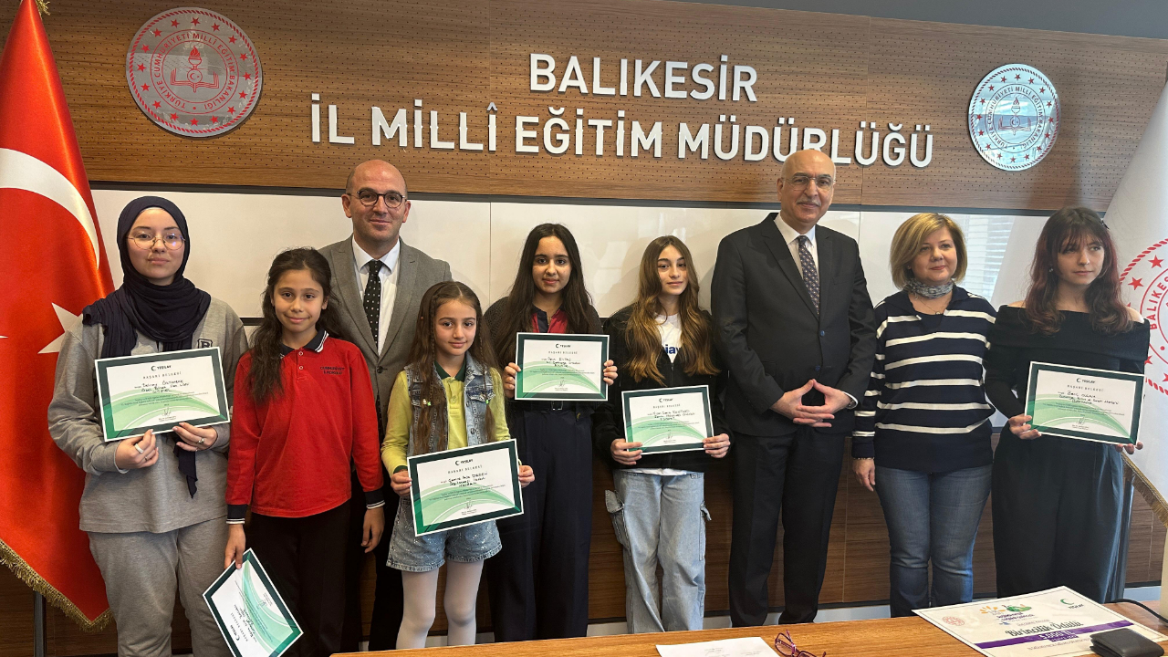 “Sağlıklı Nesil Sağlıklı Gelecek” yarışmasında Balıkesirli öğrencilerden büyük başarı