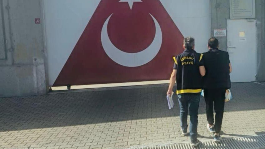 Balıkesir'de aranan şahıslara yönelik eş zamanlı operasyon