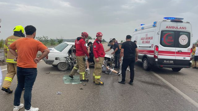 Balıkesir-Bursa yolunda kaza: 2 yaralı