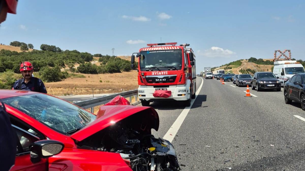 Balıkesir'de zincirleme trafik kazası: 8 Yaralı