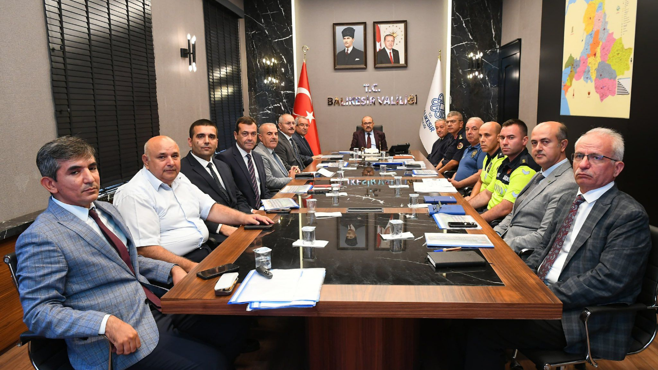 Taşımalı eğitim servis güvenliği toplantısı Valilikte gerçekleştirildi