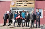 Okulda hayvan sağlığı kliniği Vali Yazıcı tarafından açıldı