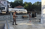 Ayvalık'ta ibadethanelere bayram temizliği