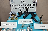 Edremit ve Bigadiç'te 11 kişi yakalandı