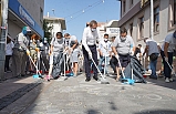 "Çöp Benim Değil Ama Ayvalık Benim"