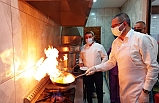 Havran Kaymakamı Özderin mutfaktan seslendi; “Zeytinyağından vazgeçmeyin”