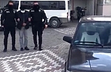 Edremit Polisi sahte küpeleri satmaya çalışırken yakaladı