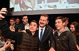 “Z” kuşağı gençleri Yücel Başkanı çok sevdi