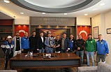 Edrolular sevincini Başkan Arslan'la paylaştı