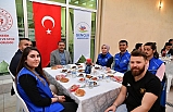 Vali Şıldak Gençler ve Sporcularla İftarda Bir Araya Geldi