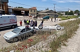 Kepsut'ta kaza: Allah korudu !  Sürücü ve eşi ters dönen araçtan hafif yaralı kurtuldular