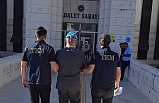 Edremit'te FETÖ/PDY Silahlı Terör Örgütü firarisi saklandığı evde yakalandı