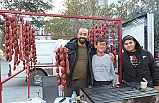 Burhaniye'de önce sucuk, sonra güreş