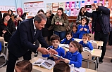 Balıkesir'de öğrencilerin karne sevinci