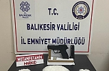 Balıkesir'de narkotik köpeği Cash, zulada uyuşturucuyu böyle buldu