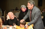 Afet Bölgesinden Gelen Öğretmenler ve Aileleri Akşam Yemeğinde Bir Araya Geldi