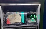 Parke taşıyla banka ATM’lerini tahrip etti