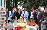 Burhaniye de 23 Okul Öğrencilerinin Eserleri Sergilendi