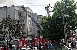 Edremit’te temizlemek amacıyla bacayı yakan esnaf, az daha apartmanı yakıyordu  