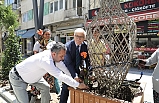 Burhaniye caddeleri ile çiçek açtı