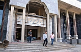 Edremit modern hükümet konağında hizmet için gün sayıyor