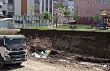 Edremit'te anaokulunun bahçe duvarı çöktü 