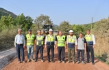 Alın teriyle kilometrelerce sıcak asfalt 