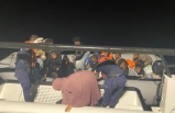 Ayvalık’ta 18 göçmen kurtarıldı