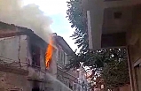 Havran'da tarihi ev alev alev yandı  