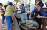 Burhaniye'de ormancılar lokma hayrı yaptı