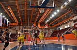 Edremit Gürespor, kazanmaya devam ediyor