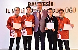 Şampiyon Öğrencilerden İl Milli Eğitim Müdürlüğü'ne Ziyaret