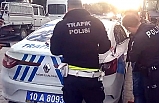 Edremit'te trafik uygulamasından kaçan sürücünün üzerinden silah çıktı  