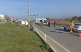 Burhaniye’de takla atan araçtaki 2 kişi yaralandı