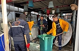 Ayvalık’ta kuvvetli fırtına ve yağış etkili oldu