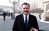 Başkan Yücel Yılmaz, şehrin geleceğine imza atıyor