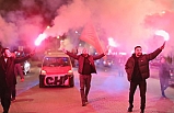 Başkan Deveciler, Halkın Yoğun İlgisiyle Karşılandı
