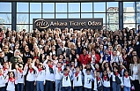 Öğrencilerin Elinden "Atatürk'e Vefa Valizi"