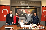 Edremit Belediyesi’nde koltuk çocukların
