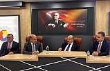 Vali Ustaoğlu, Edremit Ticaret Odası'nın misafiri oldu