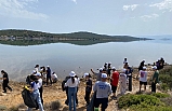 Ayvalık’ta gönüllülerden çevre temizliği