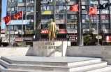 Edremit Cumhuriyet Meydanı yenilendi