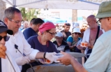 Dört bin kişiye aşure dağıtıldı