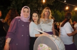 Burhaniye'de kadın muhtarın şalvar eğlencesi yoğun ilgi gördü